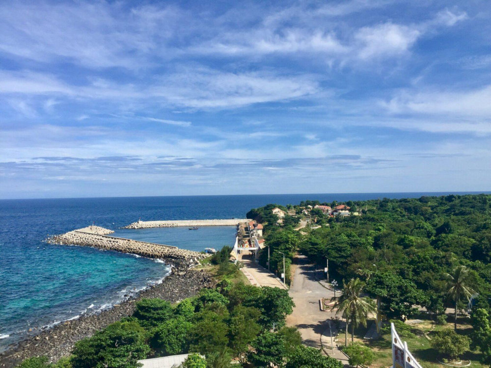 Con Co Island Ferry Port serves as the main gateway to a once-strategic military outpost in the East Sea